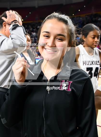 Thumbnail 3 in Xavier College Prep vs. Hamilton (AIA 6A Final Awards) photogallery.