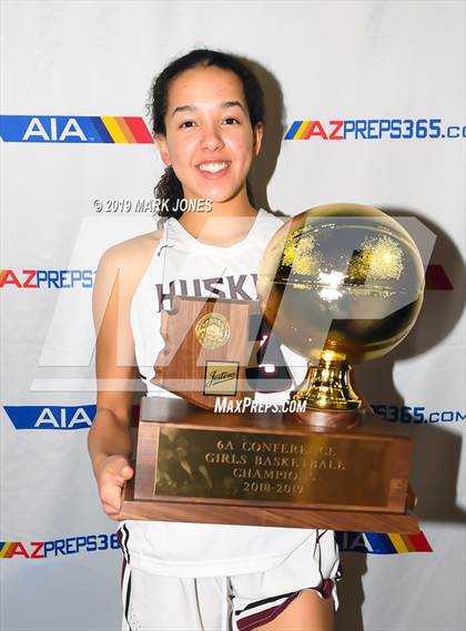Thumbnail 3 in Xavier College Prep vs. Hamilton (AIA 6A Final Awards) photogallery.
