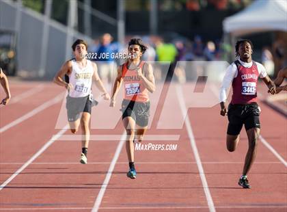 Thumbnail 1 in UIL 4A Boys State Track Meet photogallery.