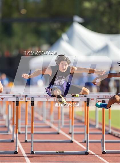 Thumbnail 2 in UIL 4A Boys State Track Meet photogallery.