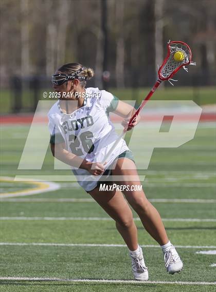 Thumbnail 2 in Bay Shore vs William Floyd photogallery.