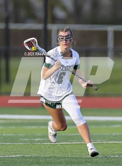 Thumbnail 2 in Bay Shore vs William Floyd photogallery.