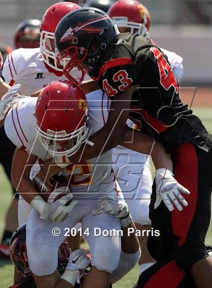 Thumbnail 2 in Norte Vista vs. Palm Desert photogallery.