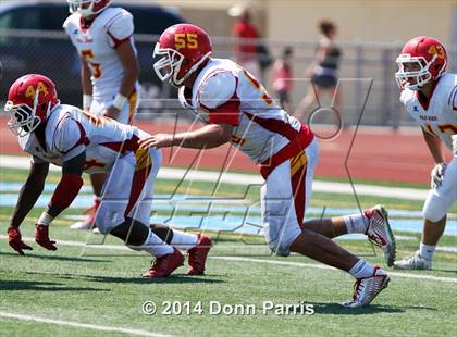 Thumbnail 2 in Norte Vista vs. Palm Desert photogallery.