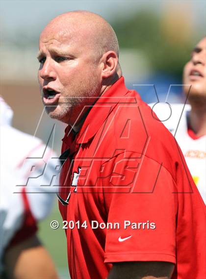 Thumbnail 3 in Norte Vista vs. Palm Desert photogallery.