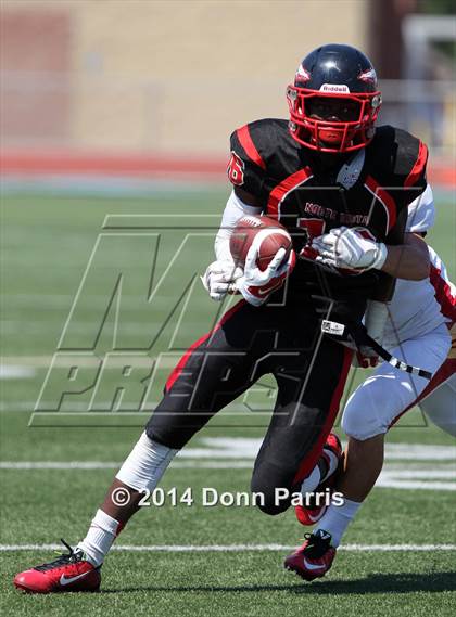 Thumbnail 2 in Norte Vista vs. Palm Desert photogallery.