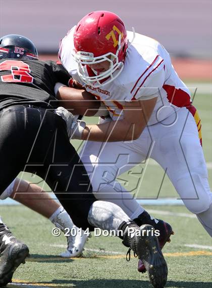Thumbnail 1 in Norte Vista vs. Palm Desert photogallery.