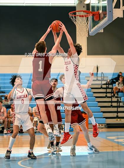 Thumbnail 1 in Sacred Heart Prep vs. Lincoln (The Crush in the Valley) photogallery.