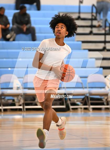 Thumbnail 1 in Sacred Heart Prep vs. Lincoln (The Crush in the Valley) photogallery.