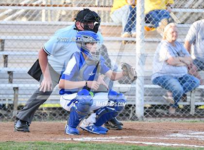 Thumbnail 3 in Huckabay @ Gordon photogallery.