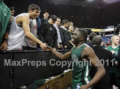 Thumbnail 3 in Castro Valley vs. De La Salle (CIF State NorCal D1 Final) photogallery.