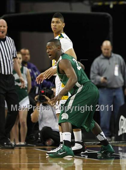 Thumbnail 1 in Castro Valley vs. De La Salle (CIF State NorCal D1 Final) photogallery.