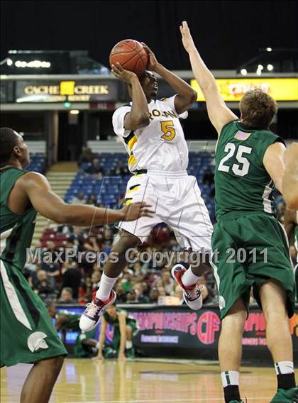 Thumbnail 2 in Castro Valley vs. De La Salle (CIF State NorCal D1 Final) photogallery.