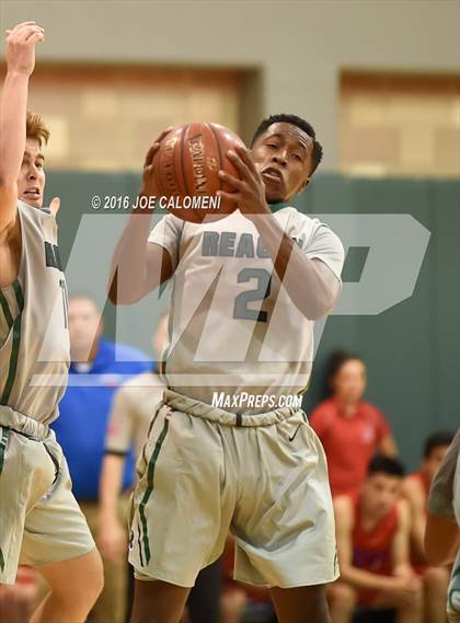 Thumbnail 2 in Reagan [Ronald] vs Jefferson (NISD/NEISD Invitational) photogallery.