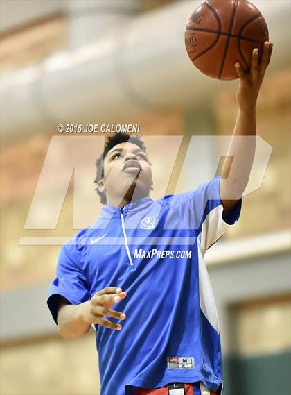Thumbnail 2 in Reagan [Ronald] vs Jefferson (NISD/NEISD Invitational) photogallery.