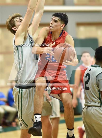 Thumbnail 2 in Reagan [Ronald] vs Jefferson (NISD/NEISD Invitational) photogallery.