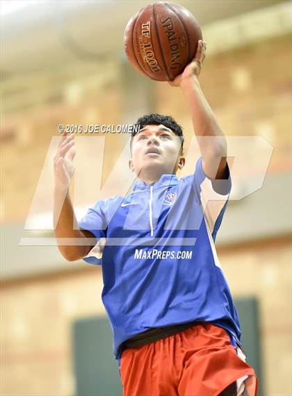 Thumbnail 2 in Reagan [Ronald] vs Jefferson (NISD/NEISD Invitational) photogallery.