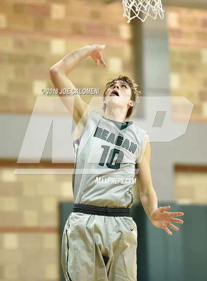 Thumbnail 1 in Reagan [Ronald] vs Jefferson (NISD/NEISD Invitational) photogallery.