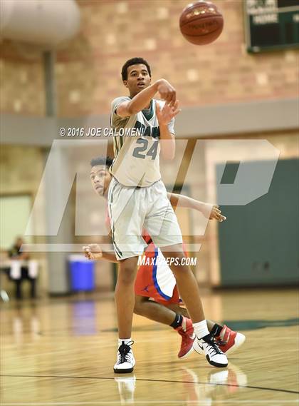 Thumbnail 2 in Reagan [Ronald] vs Jefferson (NISD/NEISD Invitational) photogallery.