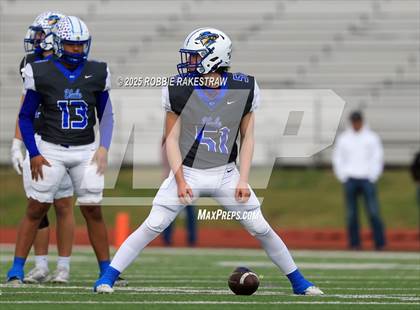 Thumbnail 3 in Sunnyvale vs. Athens (UIL 4A D2 Football Regional Semifinal) photogallery.