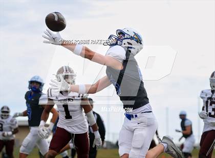 Thumbnail 2 in Sunnyvale vs. Athens (UIL 4A D2 Football Regional Semifinal) photogallery.