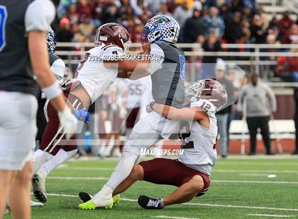Thumbnail 1 in Sunnyvale vs. Athens (UIL 4A D2 Football Regional Semifinal) photogallery.