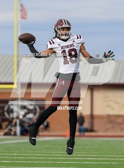 Thumbnail 3 in Sunnyvale vs. Athens (UIL 4A D2 Football Regional Semifinal) photogallery.