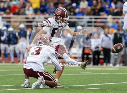 Thumbnail 2 in Sunnyvale vs. Athens (UIL 4A D2 Football Regional Semifinal) photogallery.