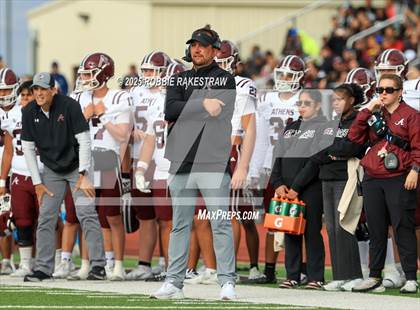 Thumbnail 1 in Sunnyvale vs. Athens (UIL 4A D2 Football Regional Semifinal) photogallery.