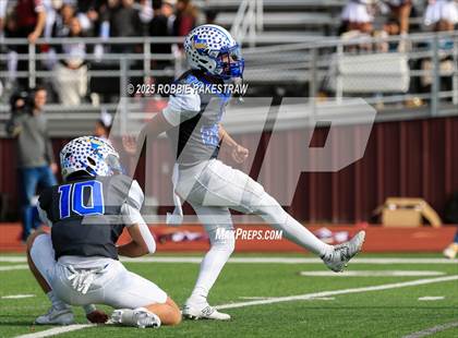 Thumbnail 1 in Sunnyvale vs. Athens (UIL 4A D2 Football Regional Semifinal) photogallery.