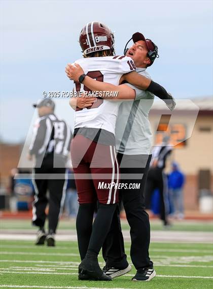 Thumbnail 3 in Sunnyvale vs. Athens (UIL 4A D2 Football Regional Semifinal) photogallery.
