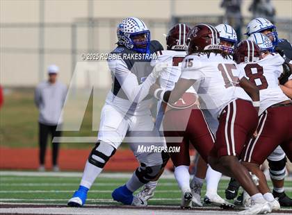 Thumbnail 2 in Sunnyvale vs. Athens (UIL 4A D2 Football Regional Semifinal) photogallery.