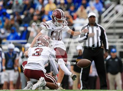 Thumbnail 2 in Sunnyvale vs. Athens (UIL 4A D2 Football Regional Semifinal) photogallery.