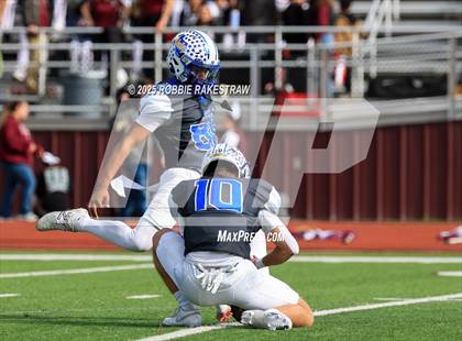 Thumbnail 3 in Sunnyvale vs. Athens (UIL 4A D2 Football Regional Semifinal) photogallery.