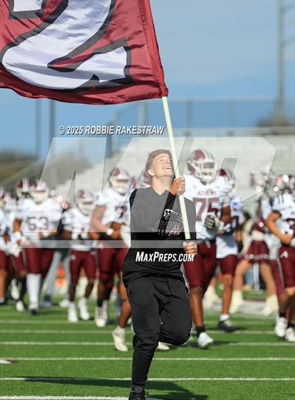 Thumbnail 3 in Sunnyvale vs. Athens (UIL 4A D2 Football Regional Semifinal) photogallery.