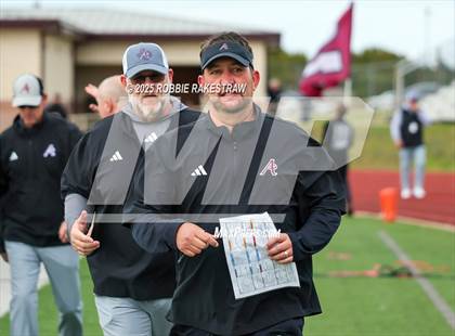 Thumbnail 1 in Sunnyvale vs. Athens (UIL 4A D2 Football Regional Semifinal) photogallery.