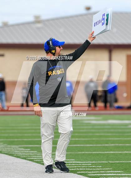 Thumbnail 2 in Sunnyvale vs. Athens (UIL 4A D2 Football Regional Semifinal) photogallery.