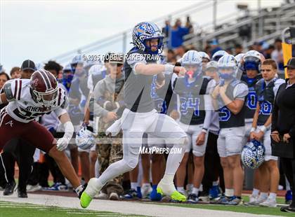 Thumbnail 3 in Sunnyvale vs. Athens (UIL 4A D2 Football Regional Semifinal) photogallery.