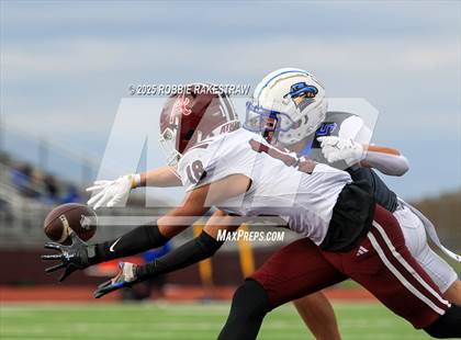 Thumbnail 1 in Sunnyvale vs. Athens (UIL 4A D2 Football Regional Semifinal) photogallery.