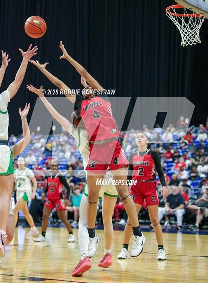 Thumbnail 1 in Kountze @ Paradise (UIL 3A Basketball Division II Final) photogallery.