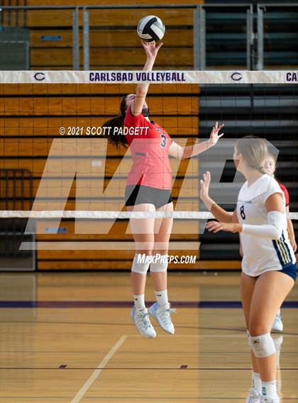 Thumbnail 1 in San Juan Hills vs Santa Fe Christian (California Challenge) photogallery.