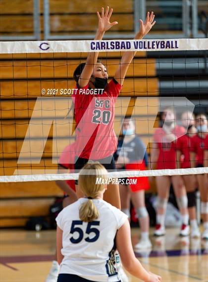 Thumbnail 2 in San Juan Hills vs Santa Fe Christian (California Challenge) photogallery.