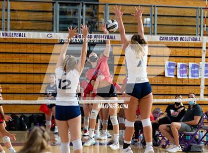 Thumbnail 2 in San Juan Hills vs Santa Fe Christian (California Challenge) photogallery.