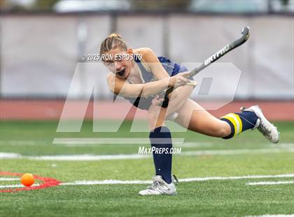 Thumbnail 3 in Bayport Blue Point vs Carle Place (NYSPHSAA Class C Quarterfinals) photogallery.