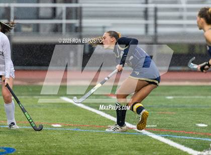 Thumbnail 2 in Bayport Blue Point vs Carle Place (NYSPHSAA Class C Quarterfinals) photogallery.