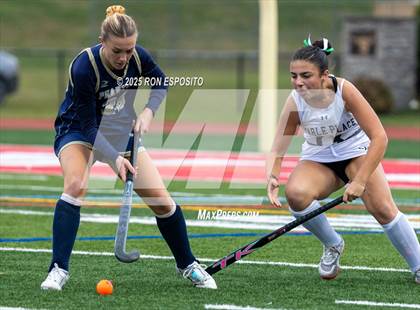 Thumbnail 2 in Bayport Blue Point vs Carle Place (NYSPHSAA Class C Quarterfinals) photogallery.