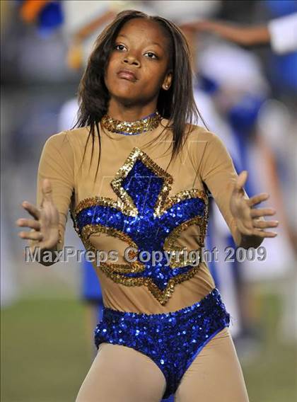 Thumbnail 1 in De La Salle vs. Crenshaw (CIF State Open Division Final) photogallery.