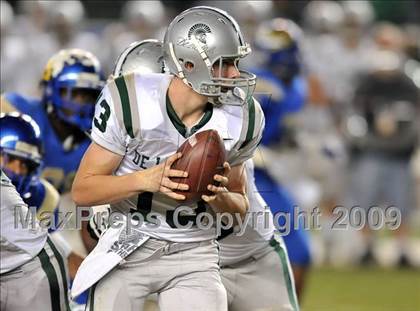 Thumbnail 2 in De La Salle vs. Crenshaw (CIF State Open Division Final) photogallery.