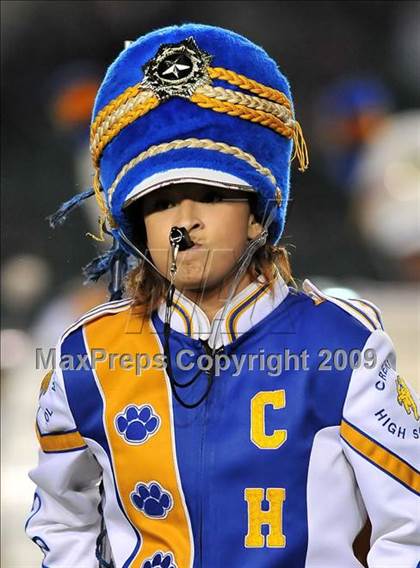 Thumbnail 2 in De La Salle vs. Crenshaw (CIF State Open Division Final) photogallery.