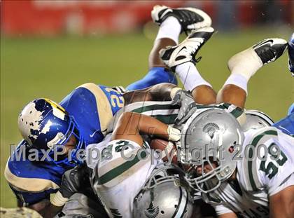 Thumbnail 2 in De La Salle vs. Crenshaw (CIF State Open Division Final) photogallery.